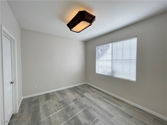 Building Photo - 9050 W Warm Springs Rd
