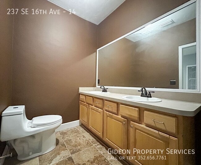 Building Photo - 237 SE 16th Ave