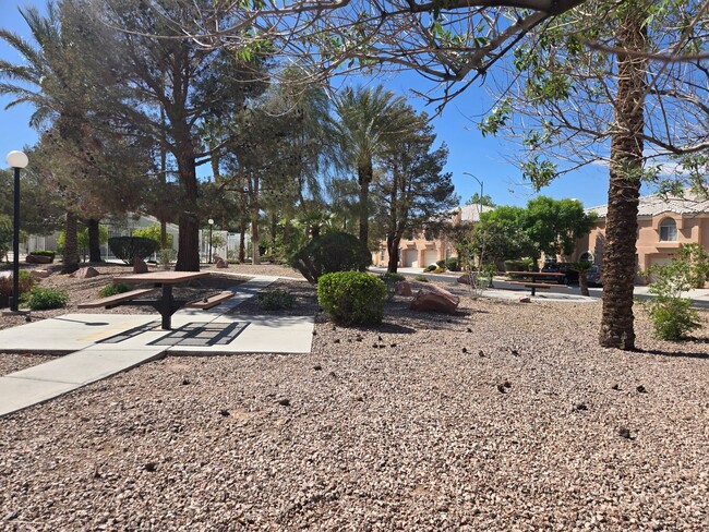 Building Photo - Townhome in Dreamy Summerlin Area -8417 Ma...