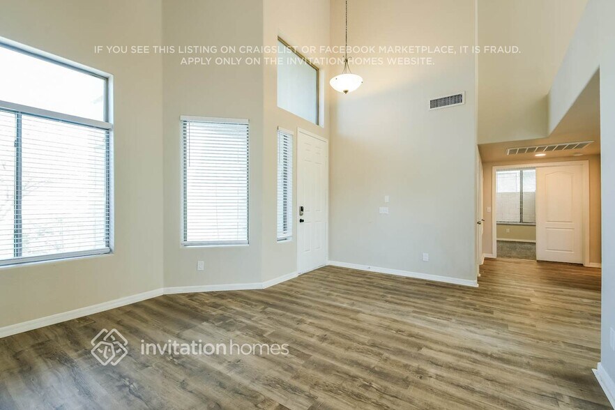 Building Photo - 6617 W Andrea Dr
