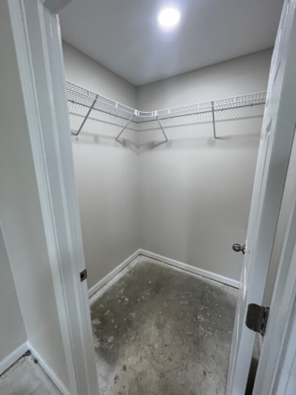 Building Photo - 437 N Main St