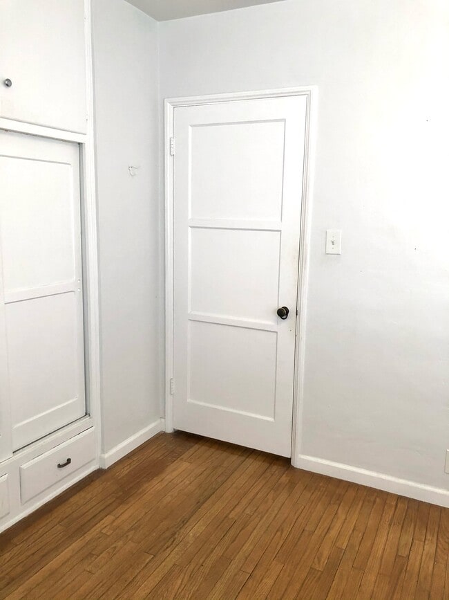 Building Photo - 1115 Neola St