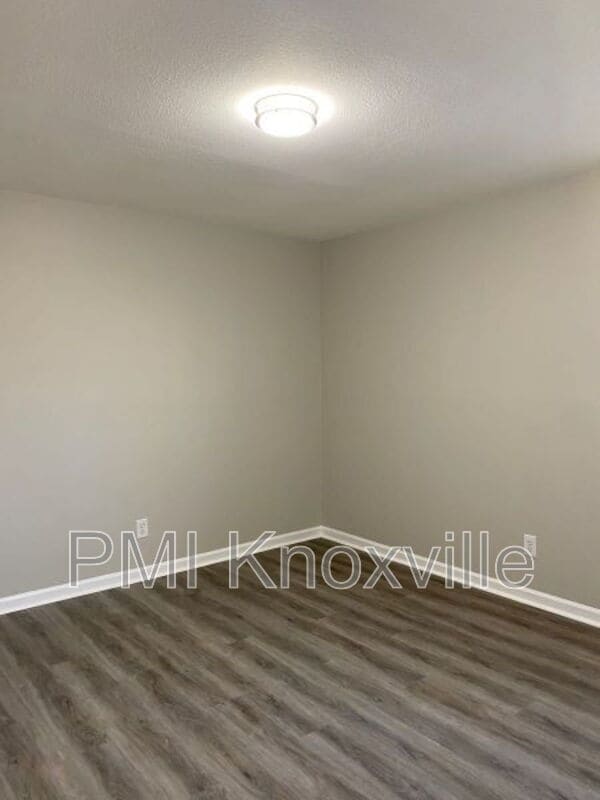 Building Photo - 123 Ingersoll Ave