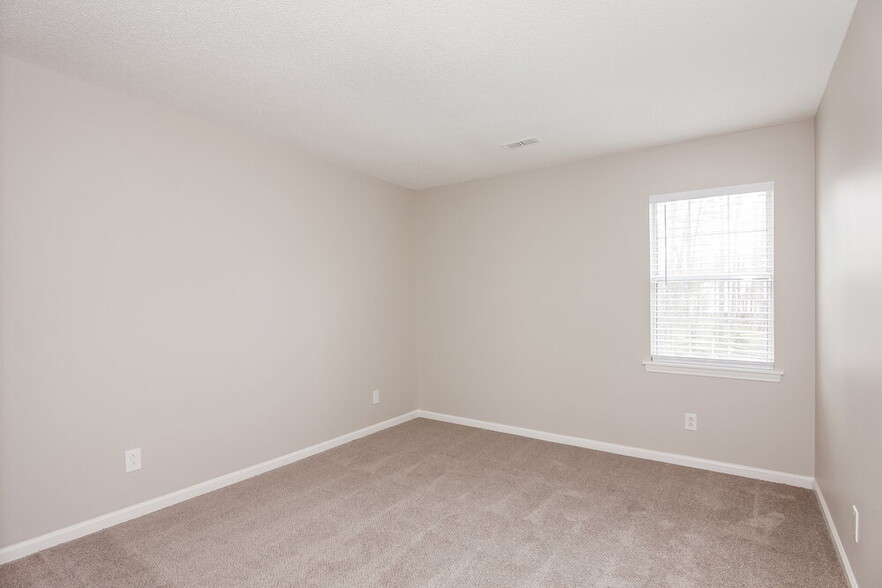 Building Photo - 7023 Passeres Ct