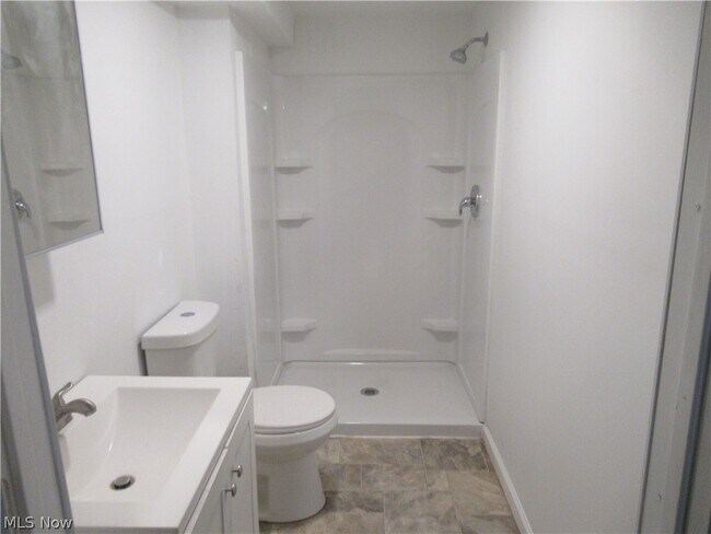 Building Photo - 1616 Douglas Rd