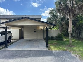 Building Photo - 1817 Townhall Ln