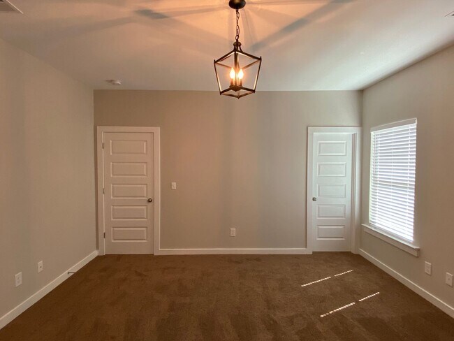 Building Photo - Home for Rent in Brookwood ... Available to View Now!!!