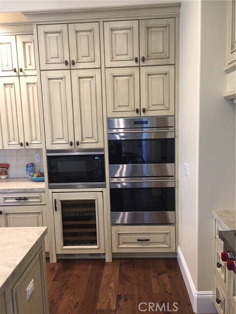 Building Photo - 707 12th St