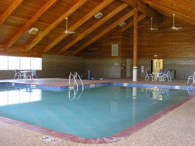 Building Photo - 1331 Lake Dr W