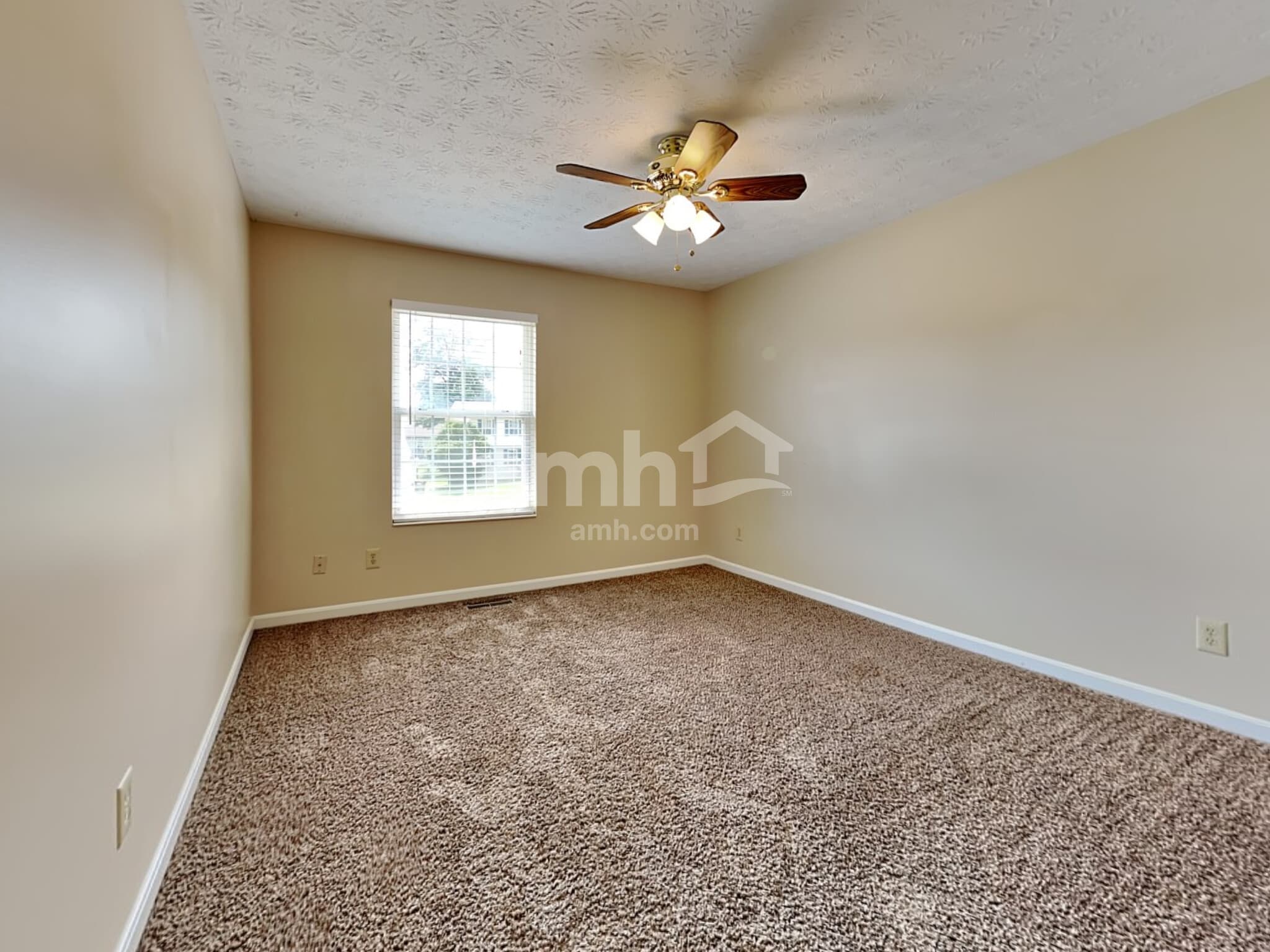 Building Photo - 229 Triple Crown Dr