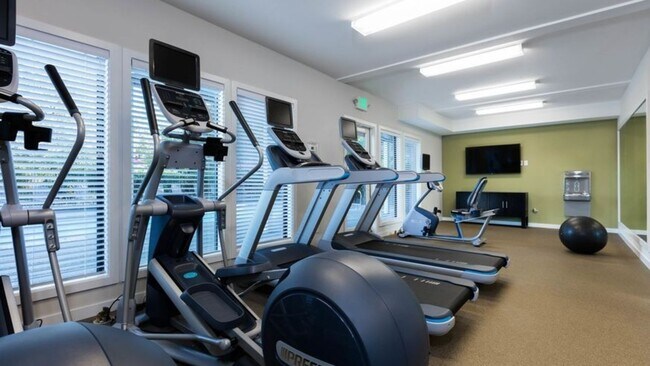 Building Photo - 7001 Old Redmond Rd