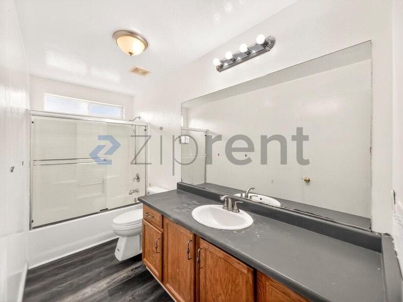 Building Photo - 12104 Timberpointe Dr