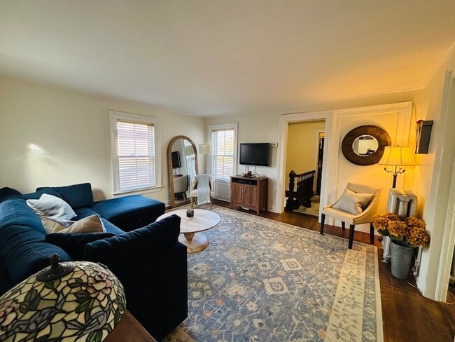 Building Photo - 220 South St