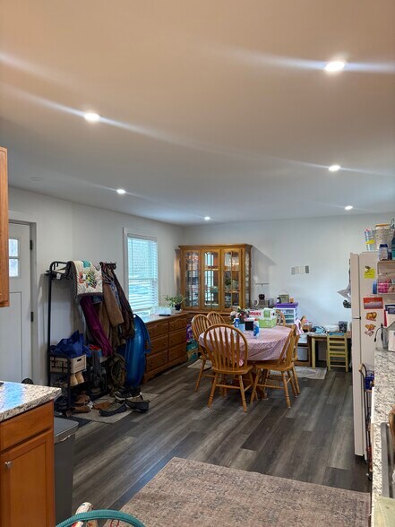 Building Photo - 2 Jowders Dr