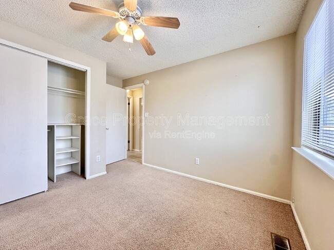 Building Photo - 12205 Bellaire St