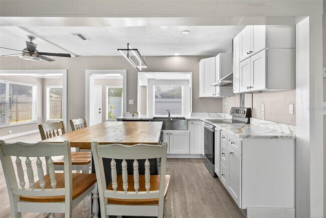 Building Photo - 2229 Casa Vista Dr