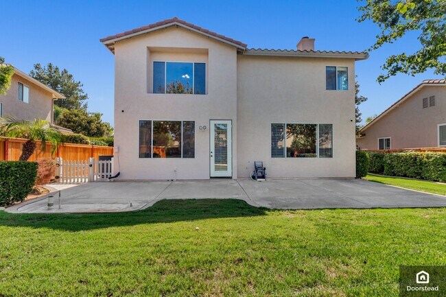 Building Photo - 30958 Mashie Way