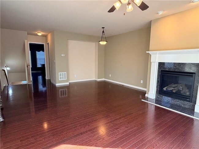 Building Photo - 804 Village Field Ct NW