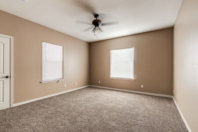 Building Photo - Home For Rent - Beautiful Single Story Hom...