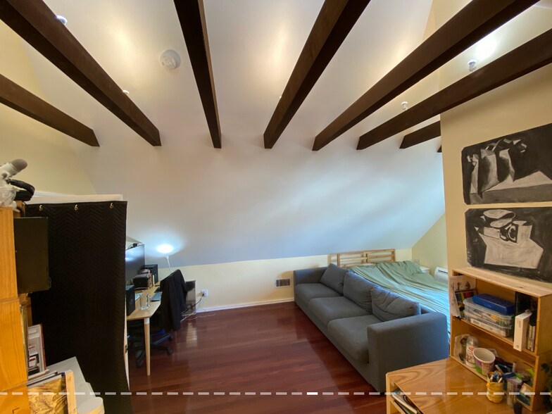 Building Photo - 381 Highland Ave