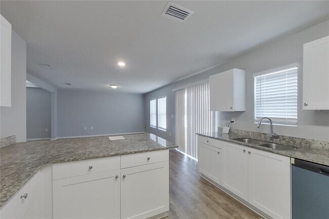 Building Photo - 2227 NW 11th Ct