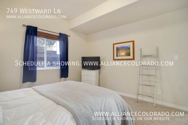 Building Photo - 749 Westward Ln