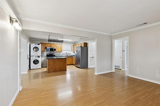 Building Photo - 416 N Oak St