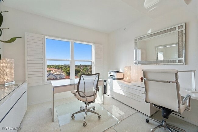 Building Photo - 14819 Laguna Dr