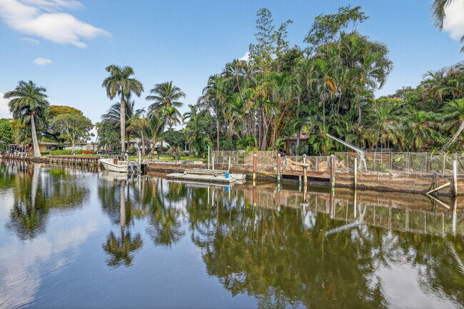 Building Photo - 4540 SW 28th Terrace