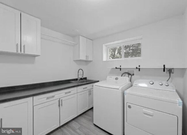 Building Photo - 4702 Eaton Pl