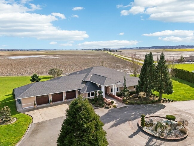 Building Photo - 15541 Bradshaw Rd