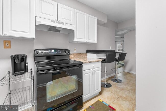 Building Photo - 3108 Appian Way