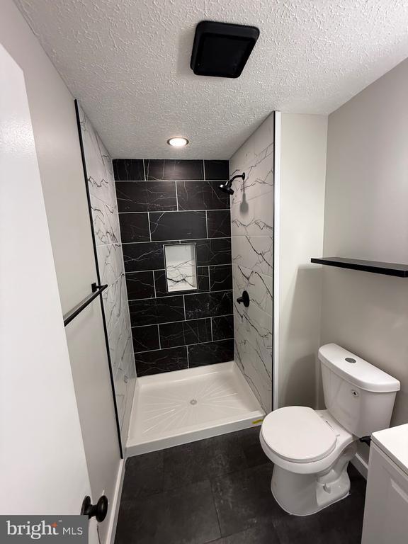 Building Photo - 5512 E Boniwood Turn