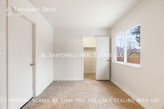 Building Photo - 45 Tipperary Dr