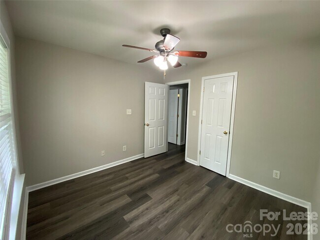Building Photo - 10310 McGoogan Ln