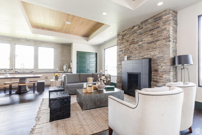 Building Photo - 413 S 1540 E