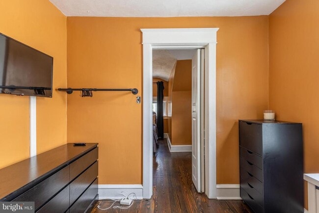 Building Photo - 511 Garfield Ave