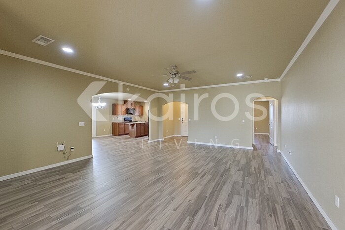 Building Photo - 7406 Vail Drive