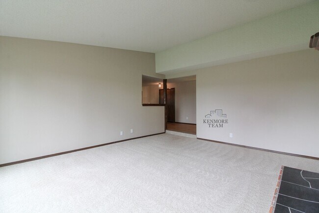 Building Photo - 3 Bed/2.5 Bath House in Pasco Near the River!