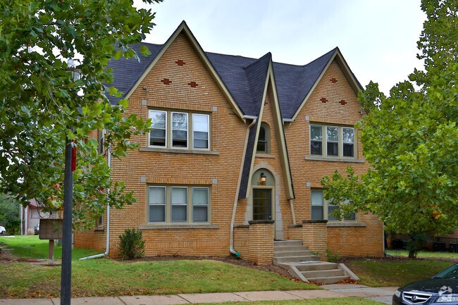 Primary Photo - PENNINGTON PLACE AT JEFFERSON PARK