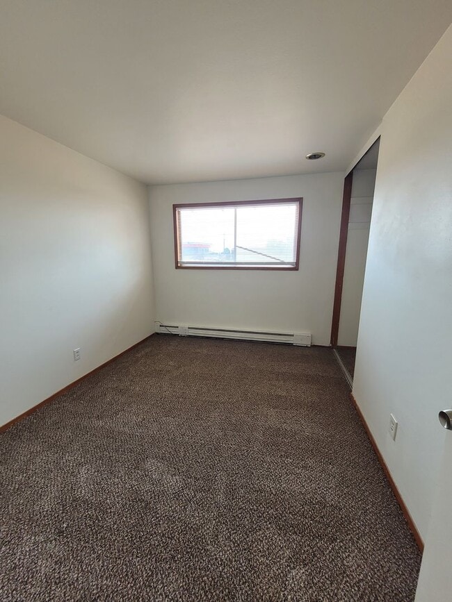 Building Photo - 207-209 Carswell Dr