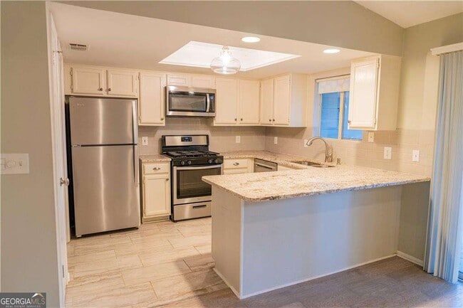 Building Photo - 72 Fair Haven Way