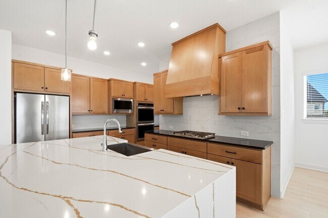 Building Photo - 14314 Olive Hbr Trl