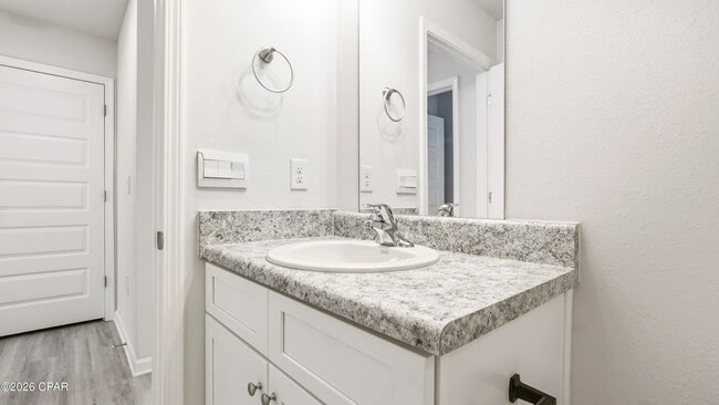 Building Photo - 5020 Rivergrass Dr