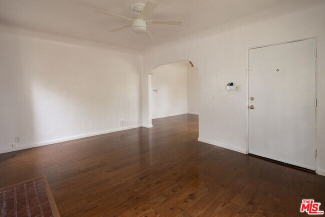 Building Photo - 1710 Glyndon Ave