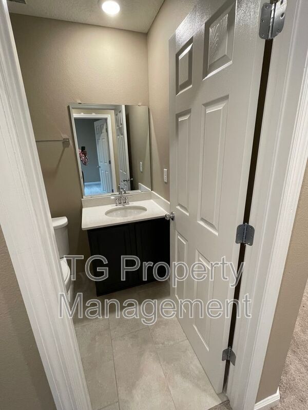 Building Photo - 99 Great Star Ct