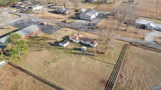 Building Photo - 1189 Cave Spring Rd