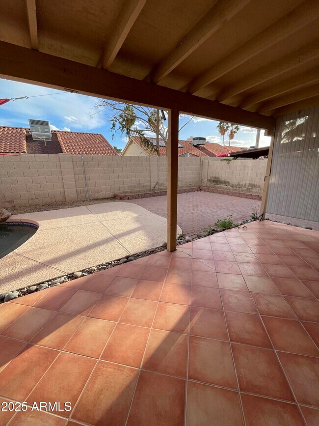 Building Photo - 3443 E Tonto Ln