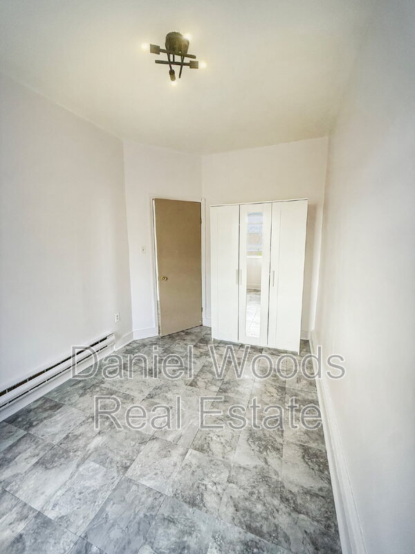Building Photo - 3927 Powelton Ave