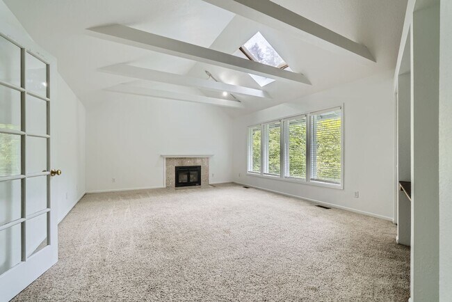 Primary Photo - Available NOW! Waterfront >> Newly Remodel...